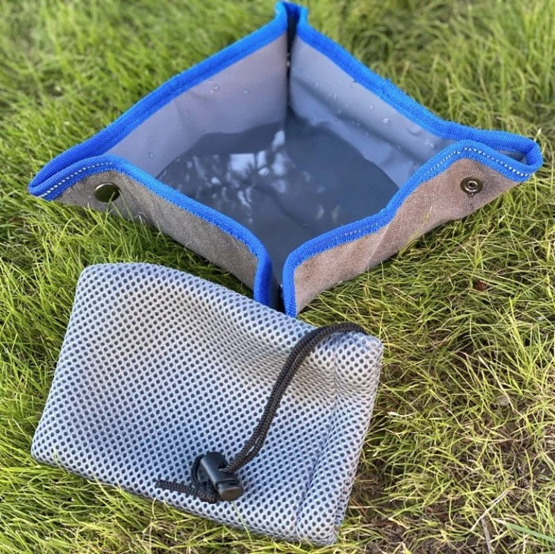 WoofGo™ - Voederbak - On-The-Go l Waterdicht en Efficiënt | 660 ml | 22cm x 18cm