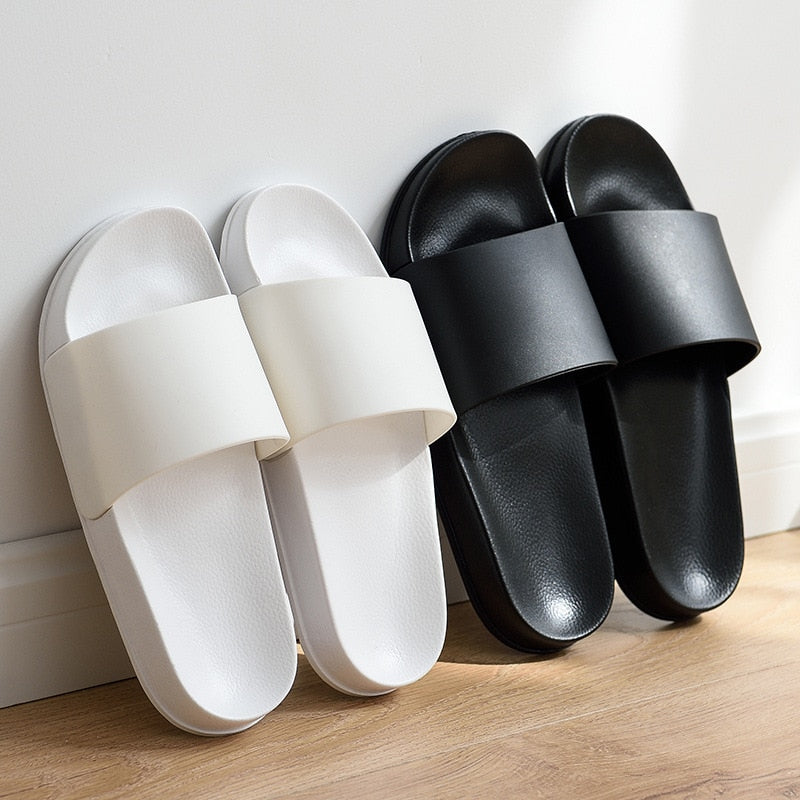 Zomerse slippers voor hem en haar | Ga comfortabel én stijlvol de zomer in! ☀️